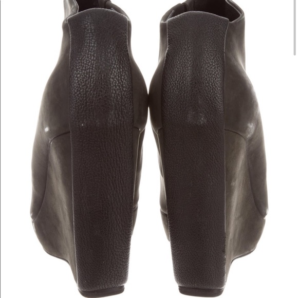 Balenciaga Nubuck Ankle Wedge Platform Booties🤩 - Picture 4 of 8